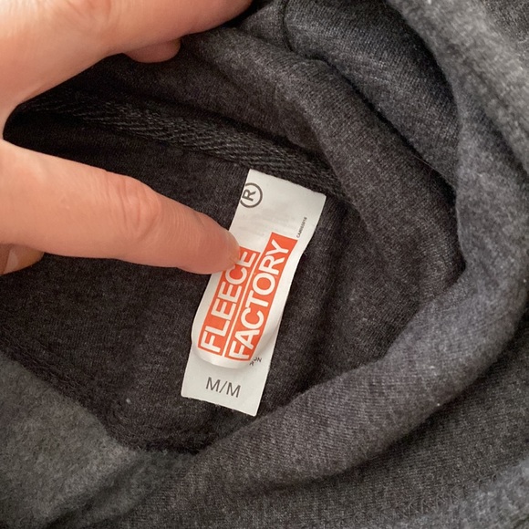 Like New Fleece Factory hoodies, sz M - Picture 5 of 6